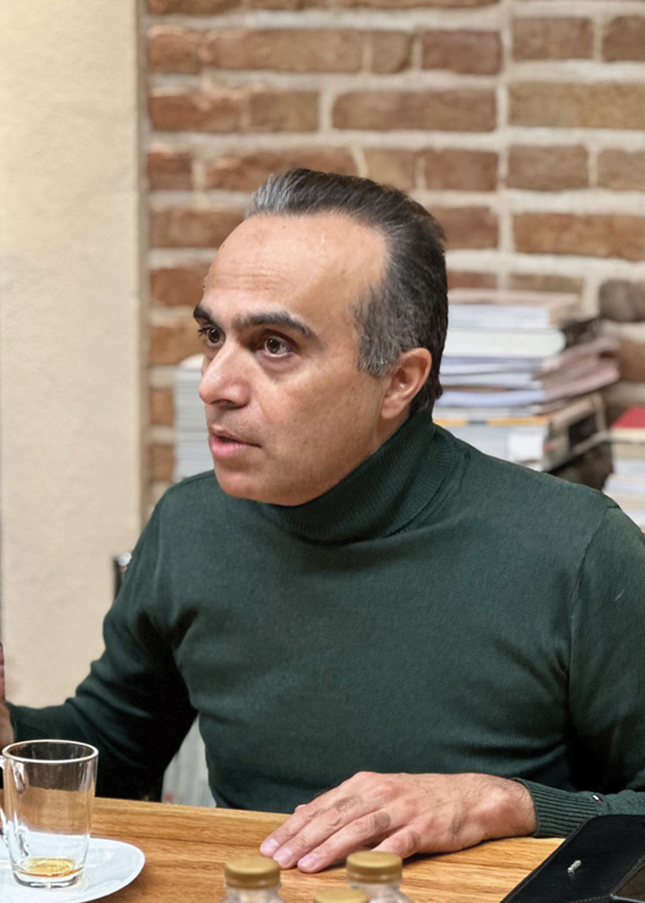 KOOCHE-25-Interview-Mousavi-Web-04